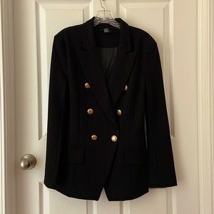 NWT Figure Flattering Double Breasted Blazer